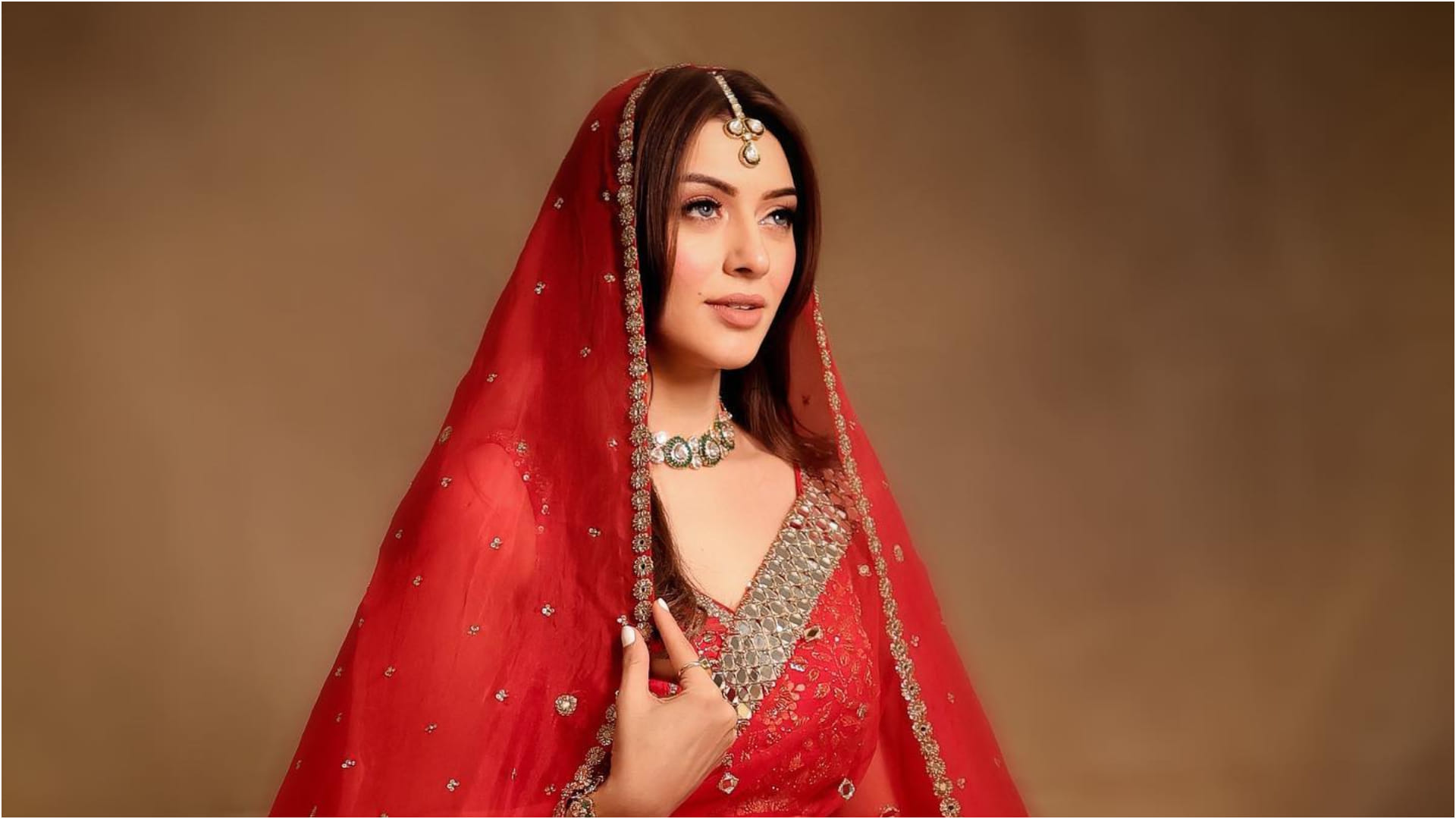 Sawan 2023 women must wear these 7 things of 16 shringar name in hindi