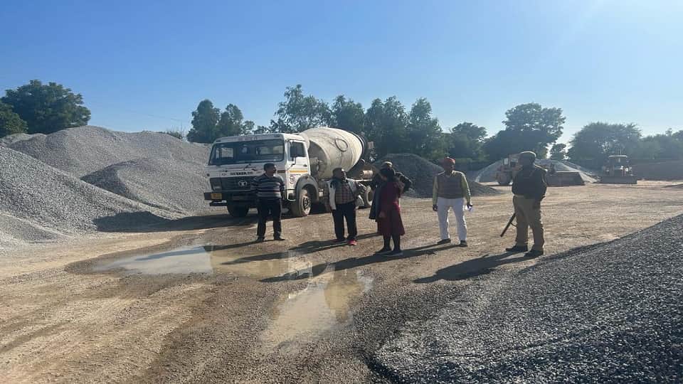 Illegal mining base raided in Malpura agra big stock caught