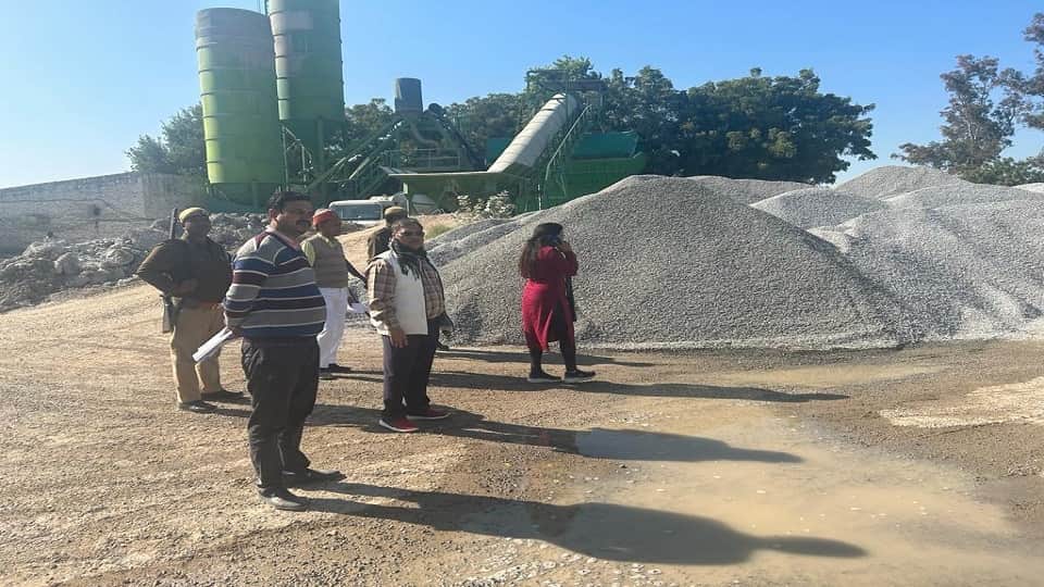 Illegal mining base raided in Malpura agra big stock caught