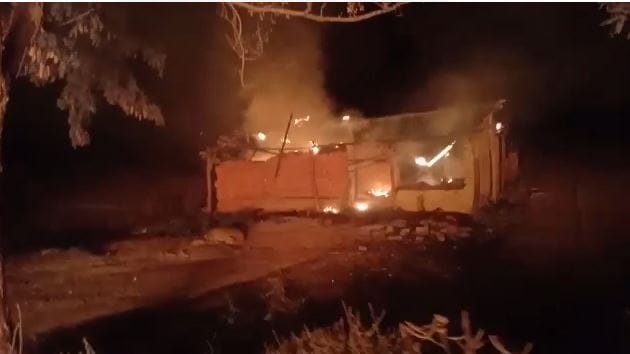 Dabang set fire in dhaba due to demanding money for meat in azamgarh accused took away all utensils