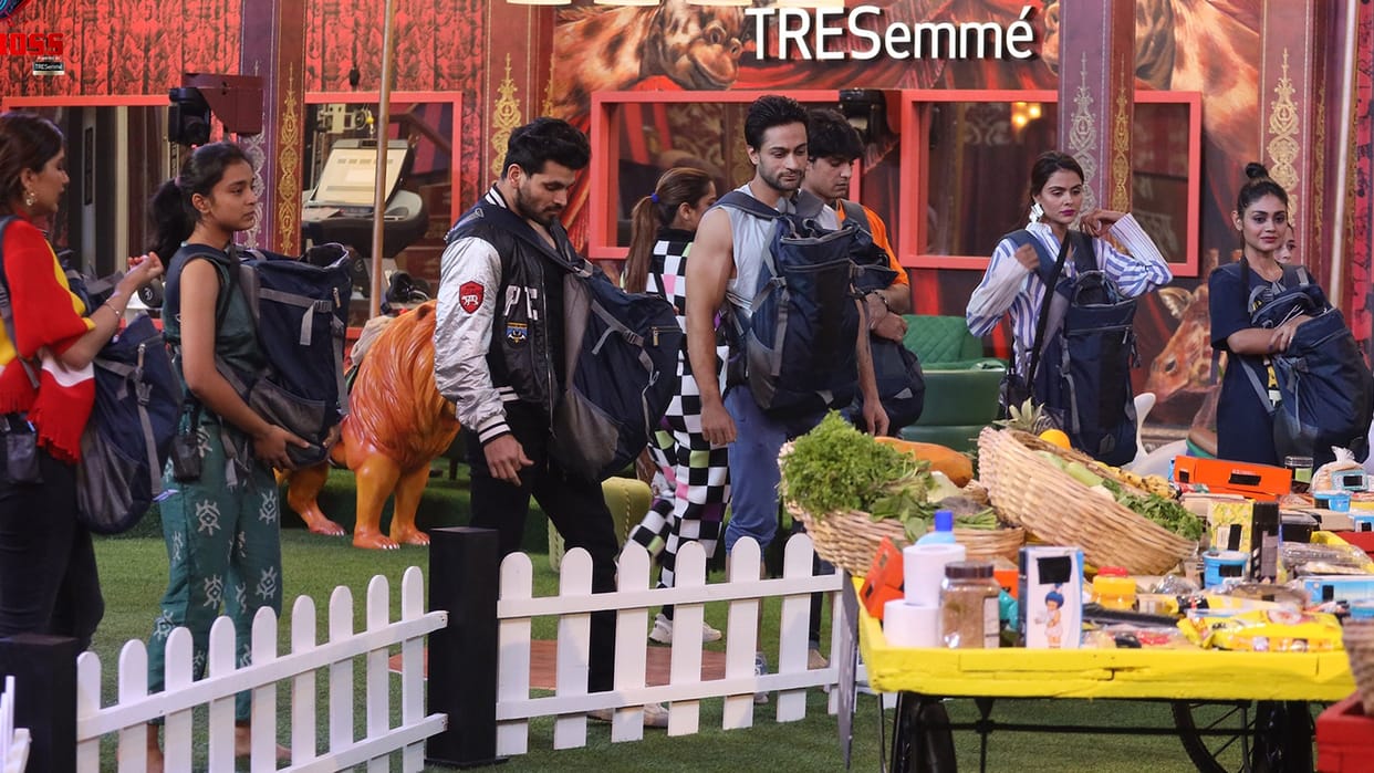 Bigg Boss 16 Latest episode Sajid Khan Angry On Nimrit Ahluwalia know more details here