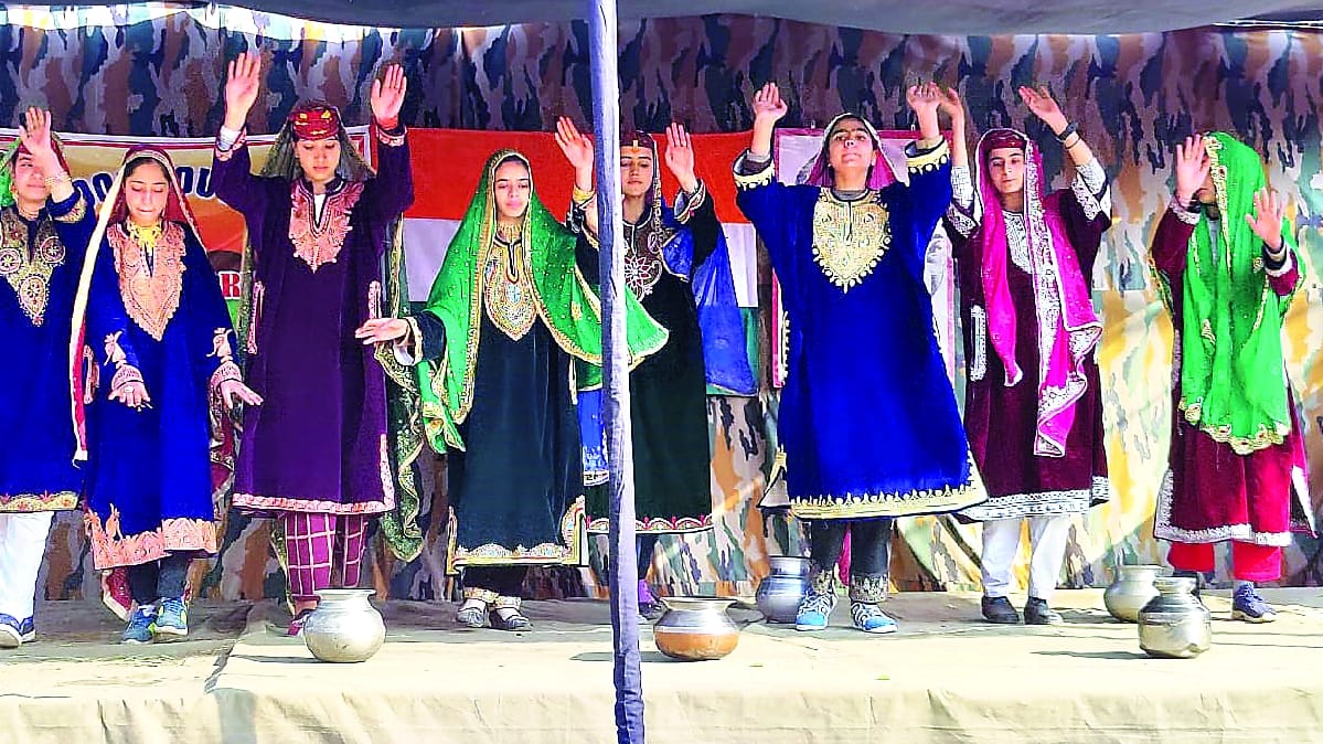 Kupwara Army organizes Kalarus youth fair Yasir becomes Mr Kalarus