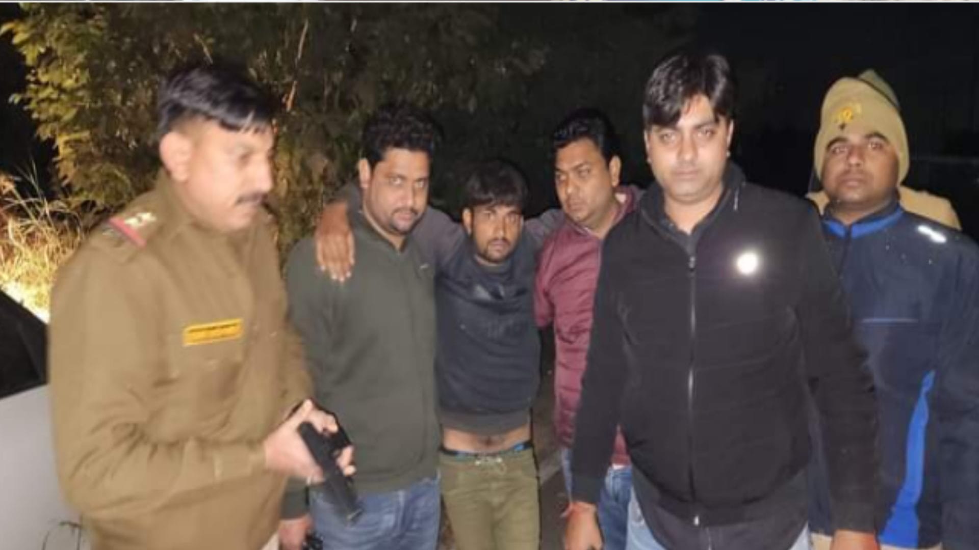 Meerut: Two miscreants arrested in encounter after robbing in house of SP leader