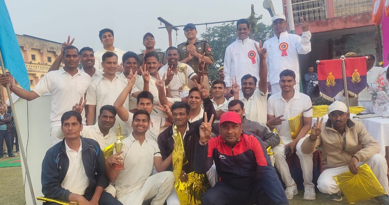 Maharajganj team became winner, Gorakhpur runner-up