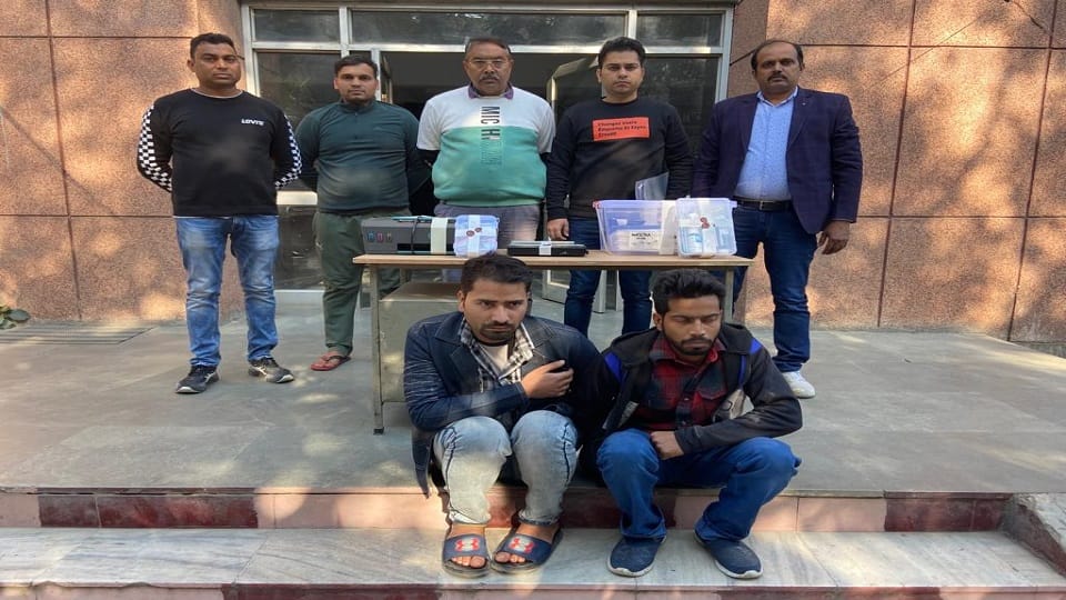 Two youths arrested for printing fake Rs 50 notes in Delhi
