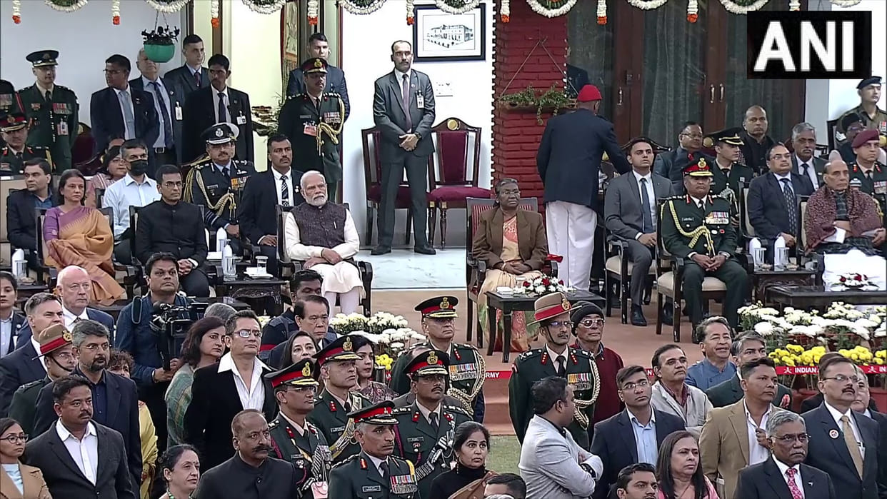 Vijay Diwas President Murmu and PM Modi reached the program Defense Minister Rajnath Singh was also present
