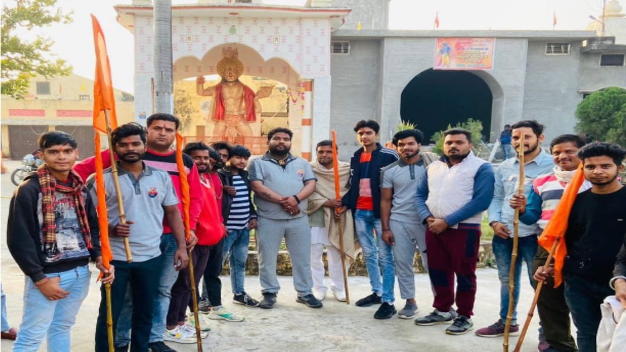 Saharanpur: Bajrang Dal leader said that do not make God wear Santa Claus dress
