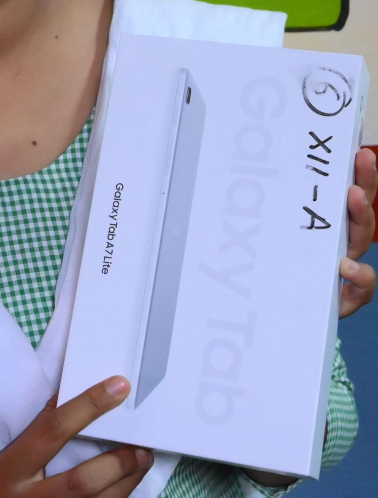 Children's education is not being done through tablets, scheme stalled after spending crores