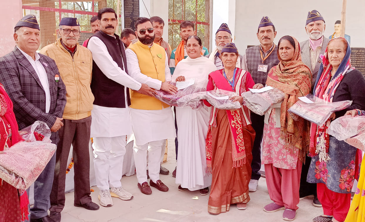 Saints, ex-servicemen and brave women honored