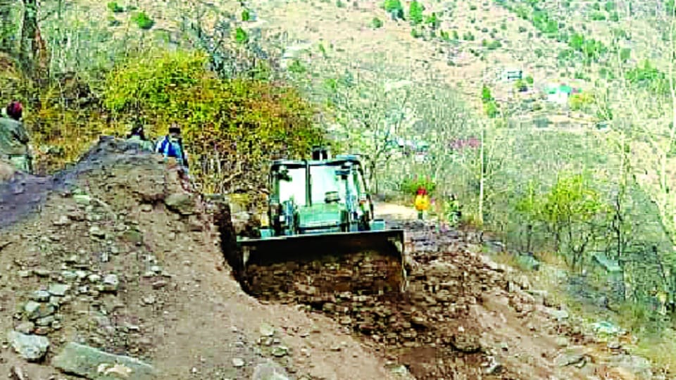 Demand from administration for eight years to build road, army started construction