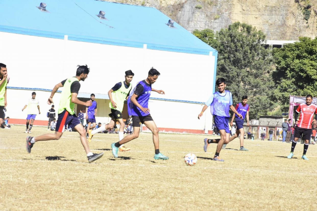 Final match of football will be between Bhatwadi and Naugaon