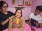 सैदपुर कस्बा निवासी की दस दिन पूर्व सऊदी अरब में हुई मौत के बाद शव घर न आने पर रोते बिलखते परिजन।