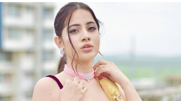 urfi javed photos uploaded on adult site when she was 15 years old know her father reaction