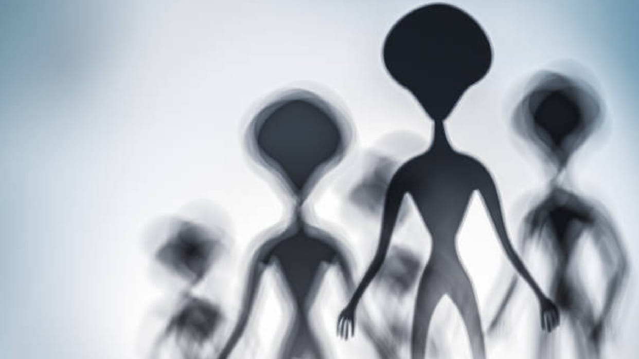 How do aliens look expert say aliens look like a bacteria