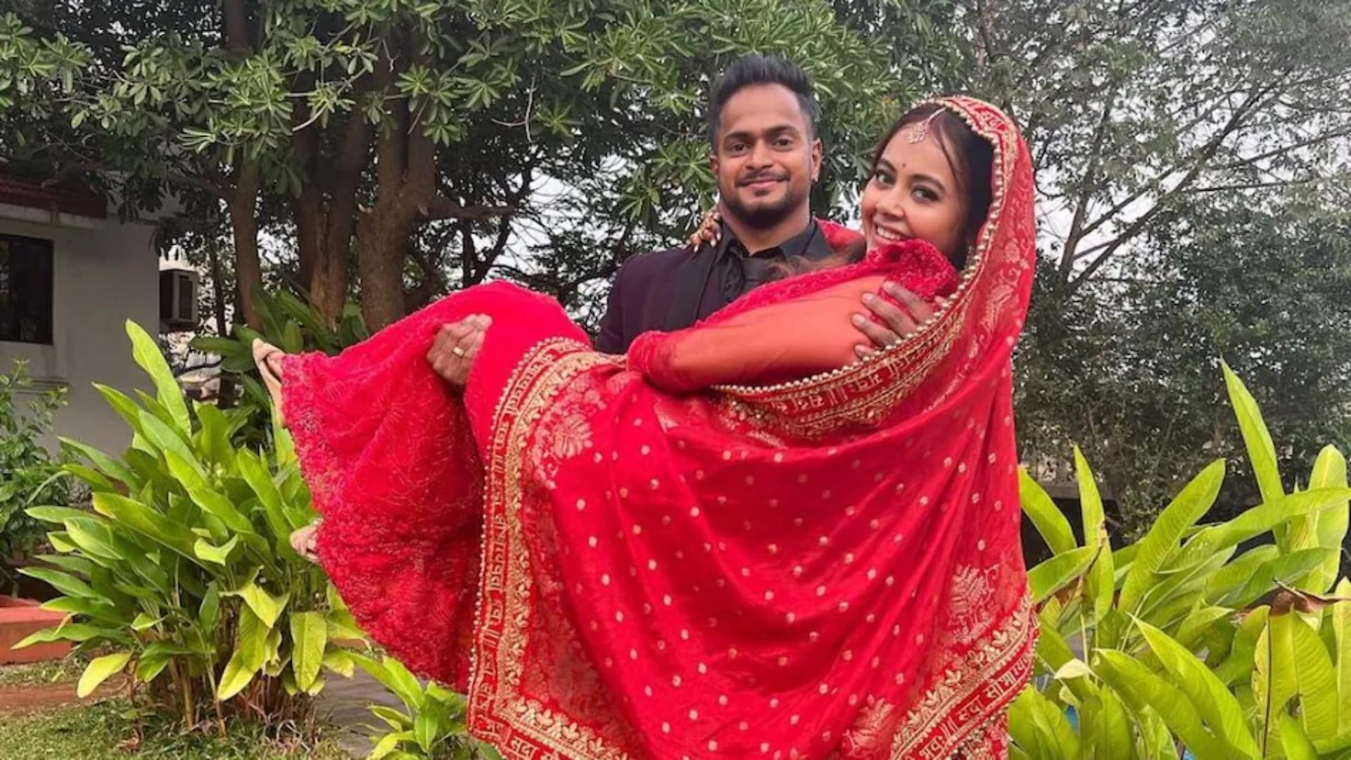 actress brutally trolled for marrying muslim man swara bhaskar kareena richa deepika devoleena