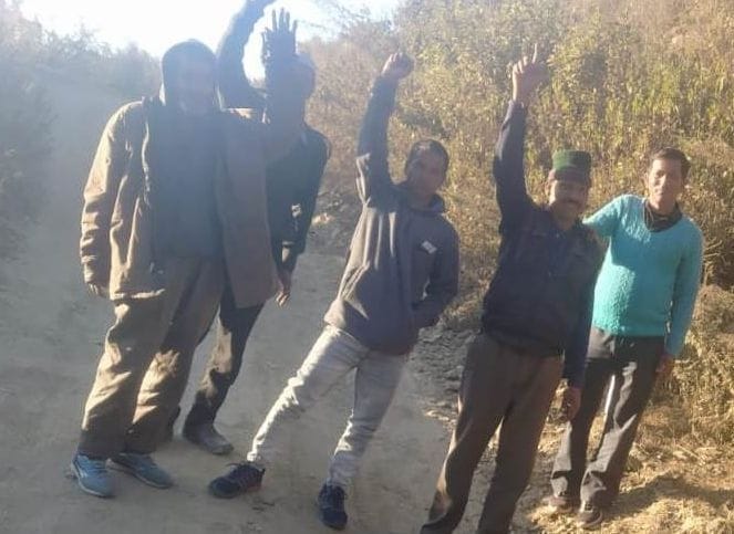 Villagers protest against PMGSY