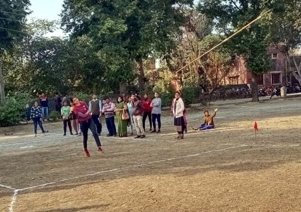Vishal in 1500 meters race, Priyanka tops in 400