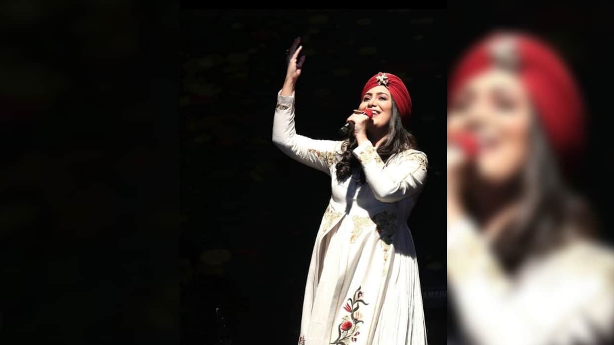 Happy birthday Harshdeep Kaur why wear pagadi know the reason behind it and beautiful songs of Sufi ki Sultana