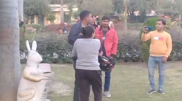 Woman beats up GRP constable in Kanpur, accuses youth of second marriage