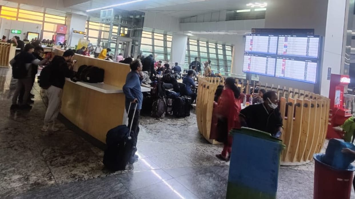 Four passengers from Myanmar at Delhi airport found corona positive