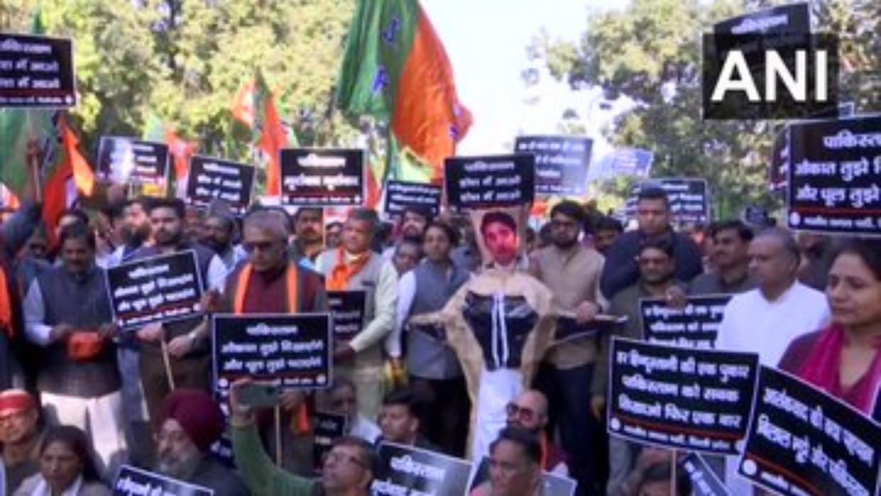 BJP workers protest against Pakistan Foreign Minister Bilawal over his statement on PM Modi