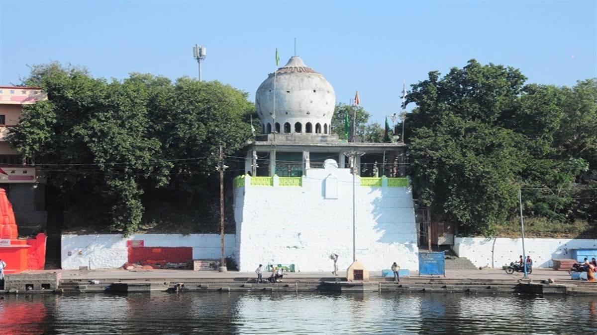 Ujjain News: Construction of Maulana Mauj Dargah near Ramghat of Ujjain, Hindu organizations raise objection