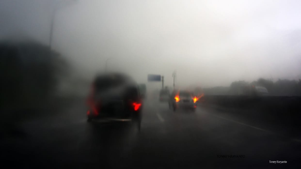 how to remove windshield fog how to clear windscreen fog how to defog car windshield