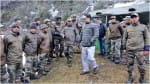 किरेन रिजिजू ने सैनिकों से की मुलाकात