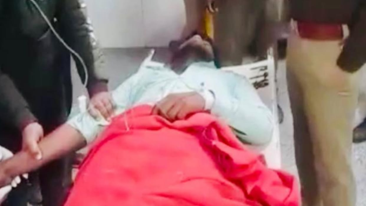 Gang Molested wanted miscreant injured in police encounter at Gorakhpur