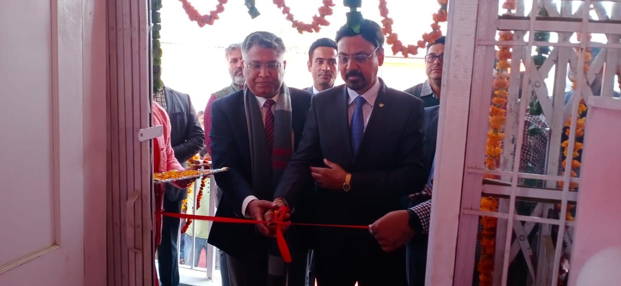 Sahpau Sub post office Hathras arrived in new building