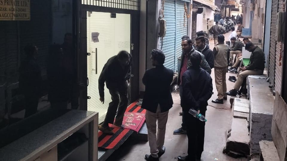 Income tax raids at silver merchant in Kinari Bazar agra