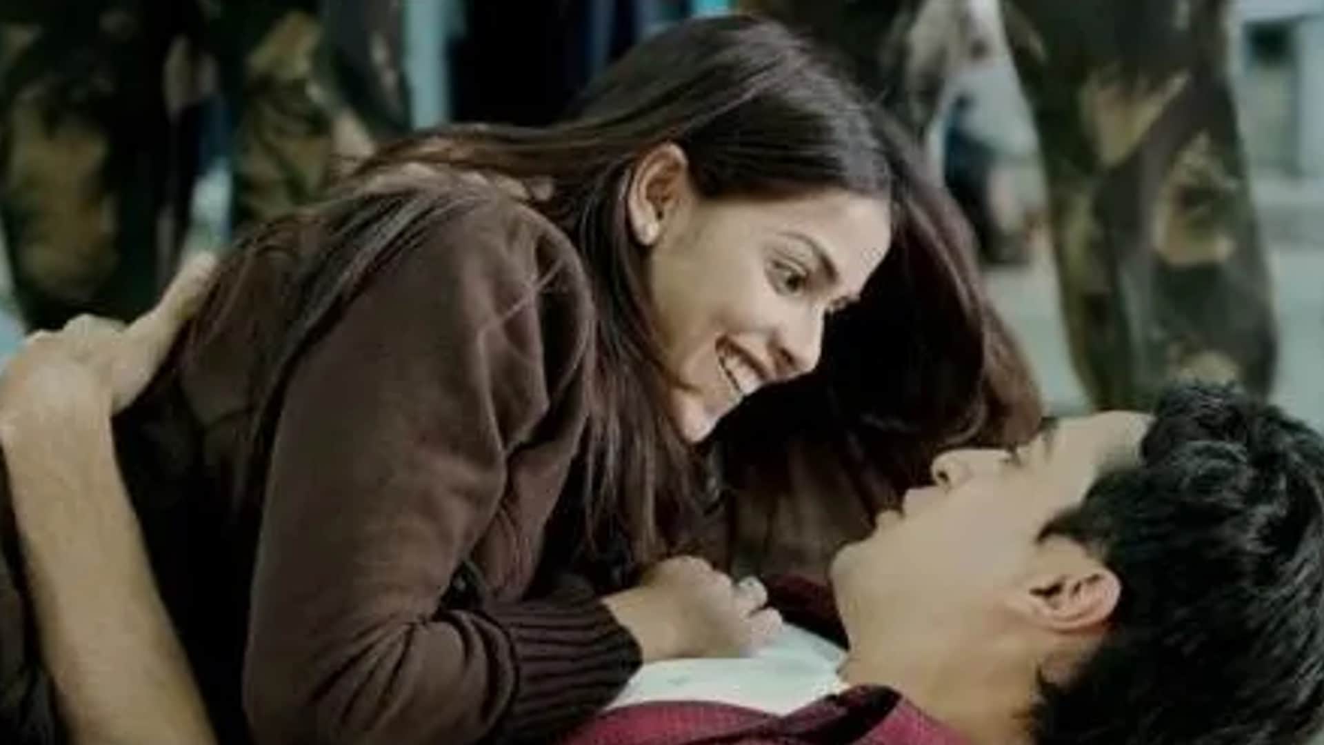 These Film Shot in India's top colleges 3 idiots bodyguard 2 states munna bhai mbbs rockstar