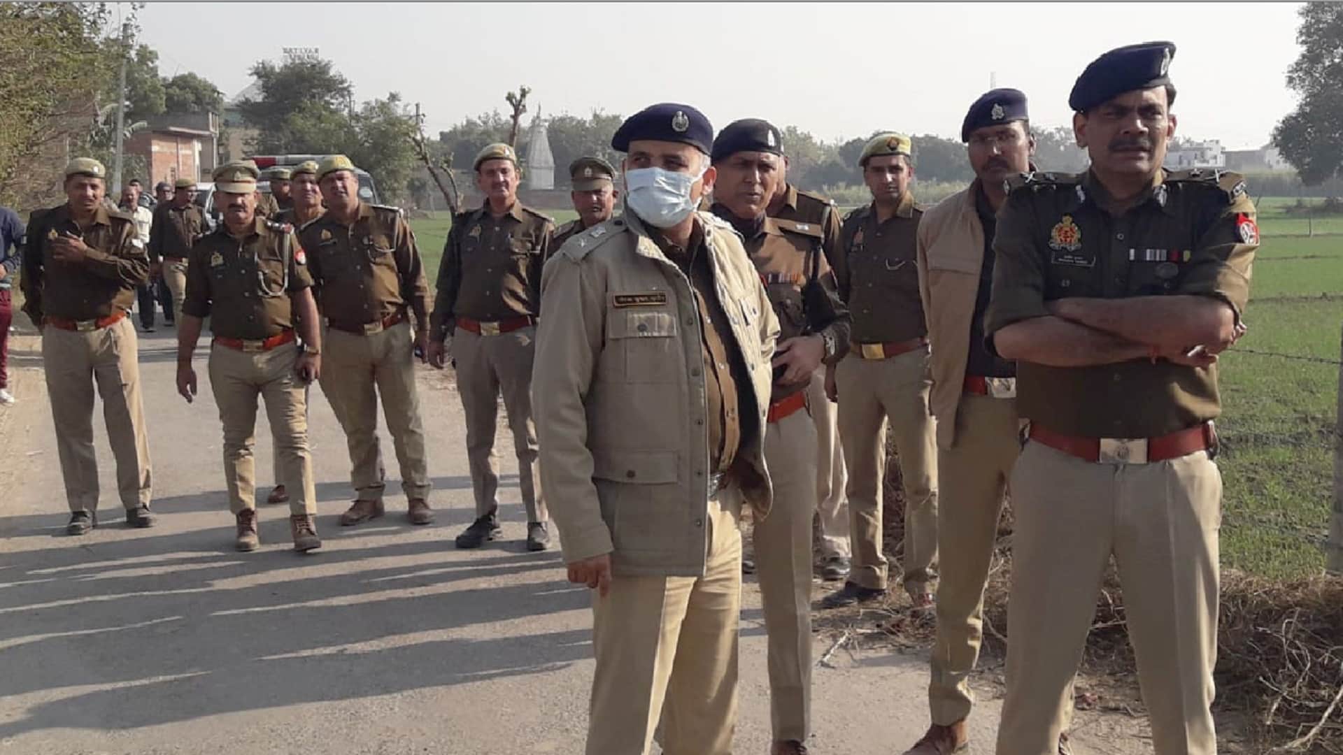 Shaurya was cremated in sad atmosphere in Baghpat and there was an atmosphere of sorrow in family