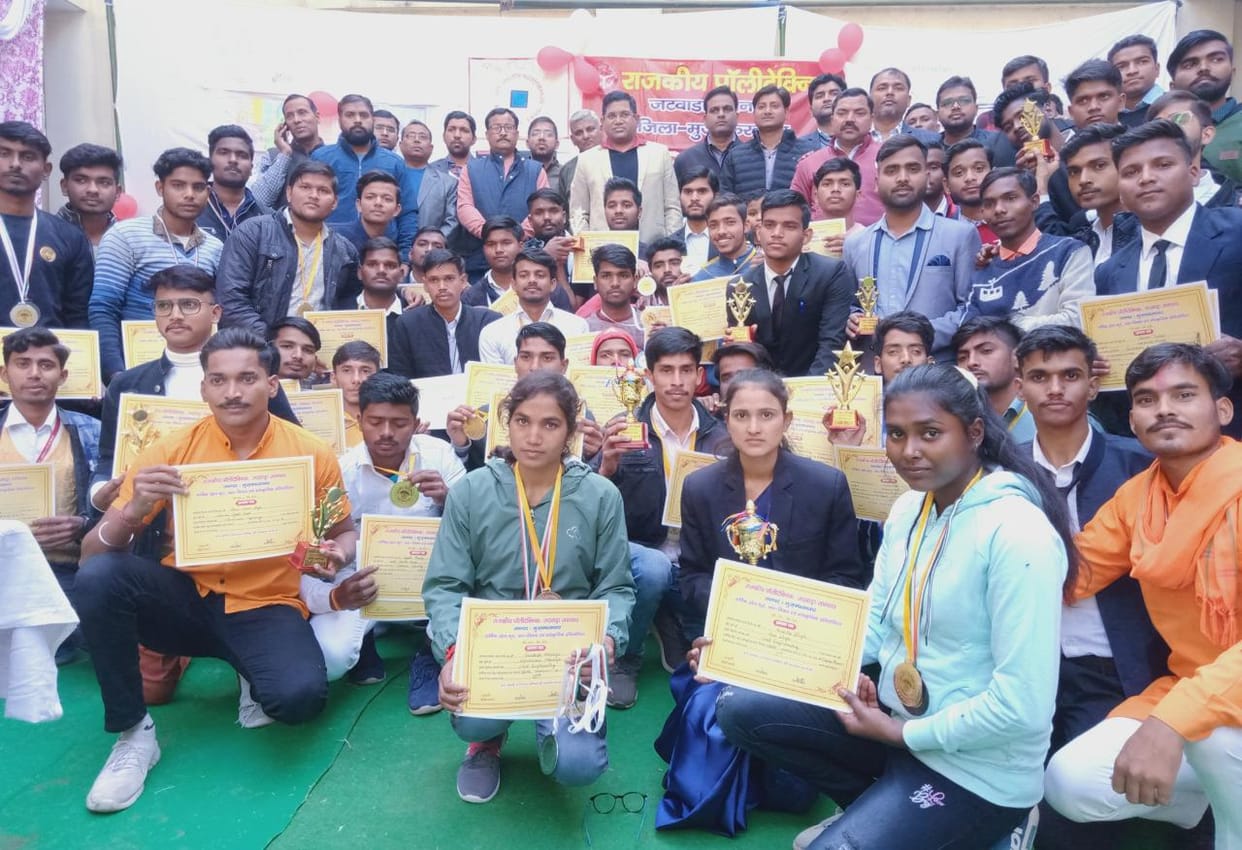 Neeraj Yadav and Karishma Pandey became college champions