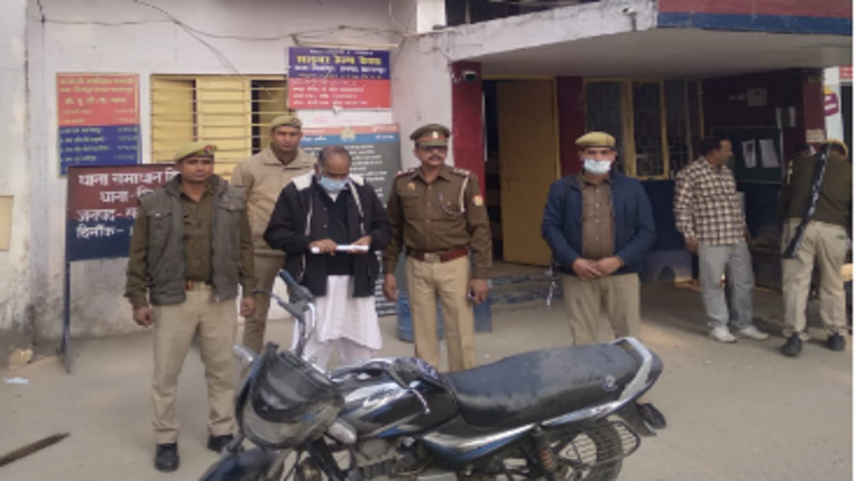 accused Mehboob of attacking on former partner Amit Jain of Haji Iqbal and sent to jail by court
