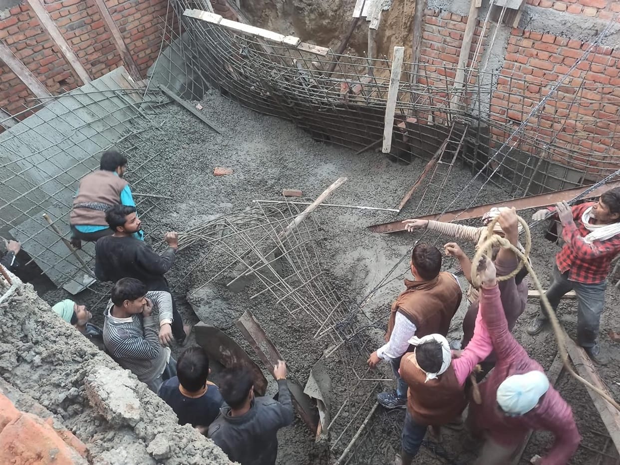 Hathras: Linter of under-construction building fell, three laborers buried, one died