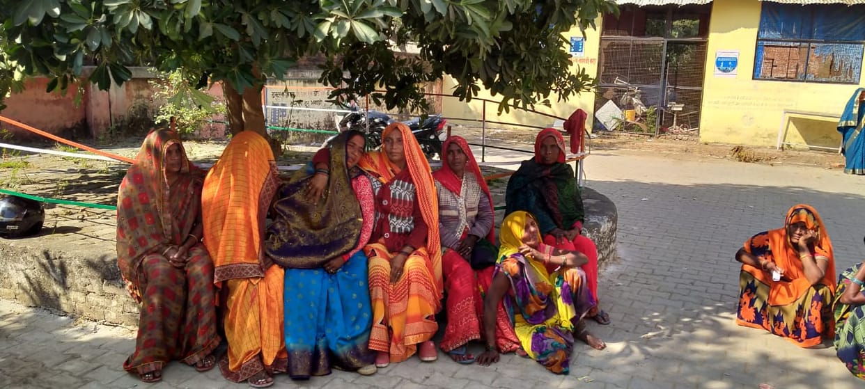 Husband cut his wife with an axe: After the dispute, angry husband killed his wife, created a ruckus