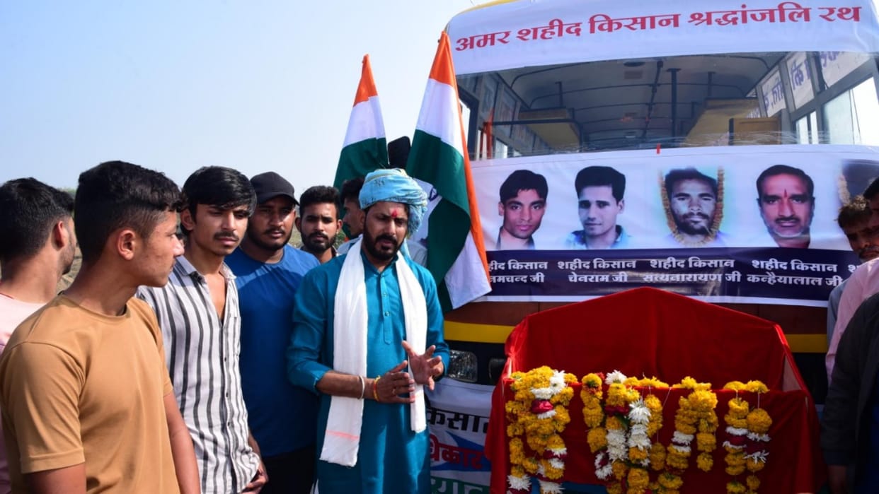 Ujjain Walking tour for the farmers who were shot in Mandsaur