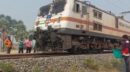 Sisters had boarded the wrong train, jumped from the moving train, lost their lives in Unnao