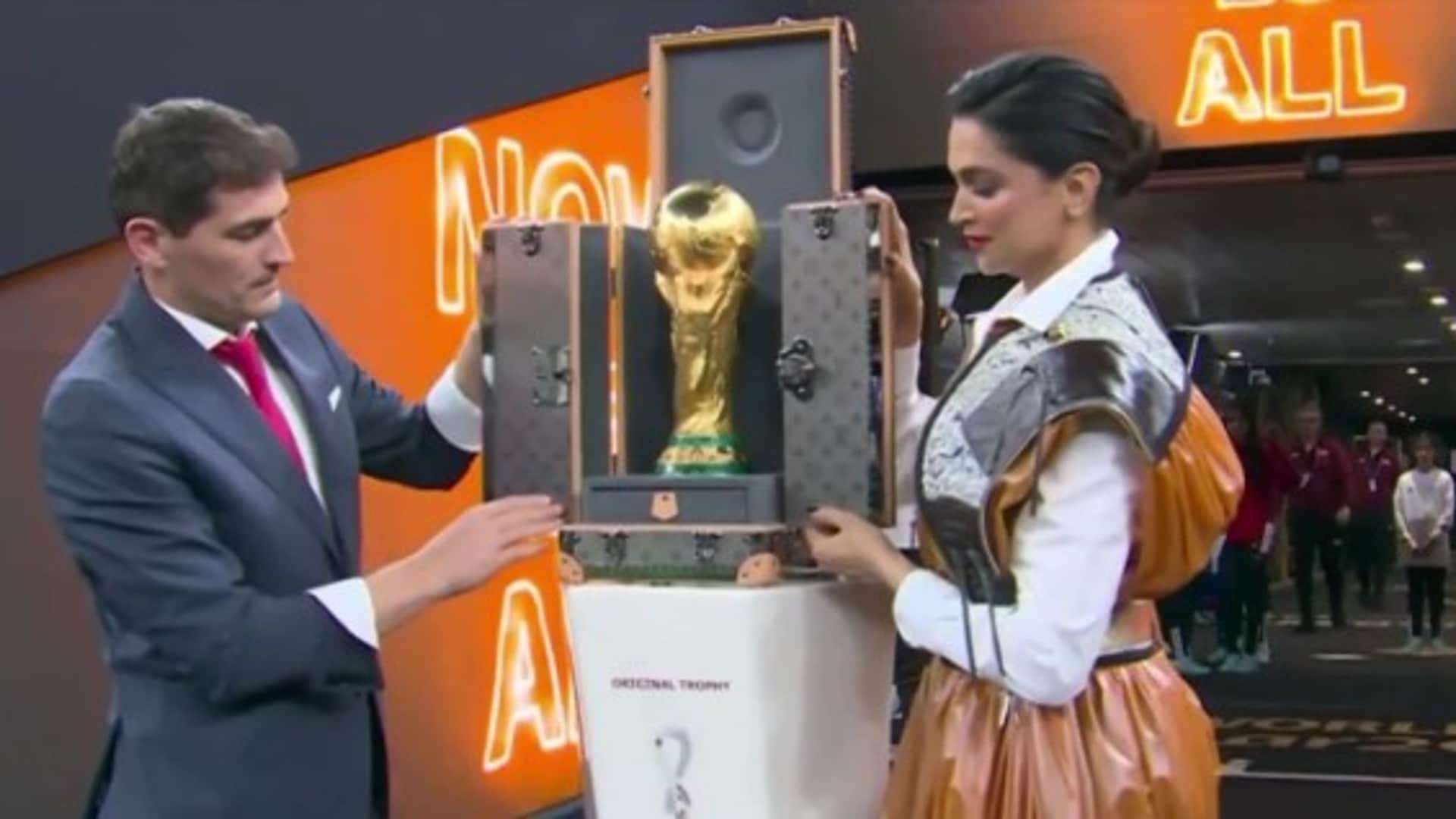 Pathaan actress deepika padukone unveils fifa world cup 2022 trophy do not miss her outfit