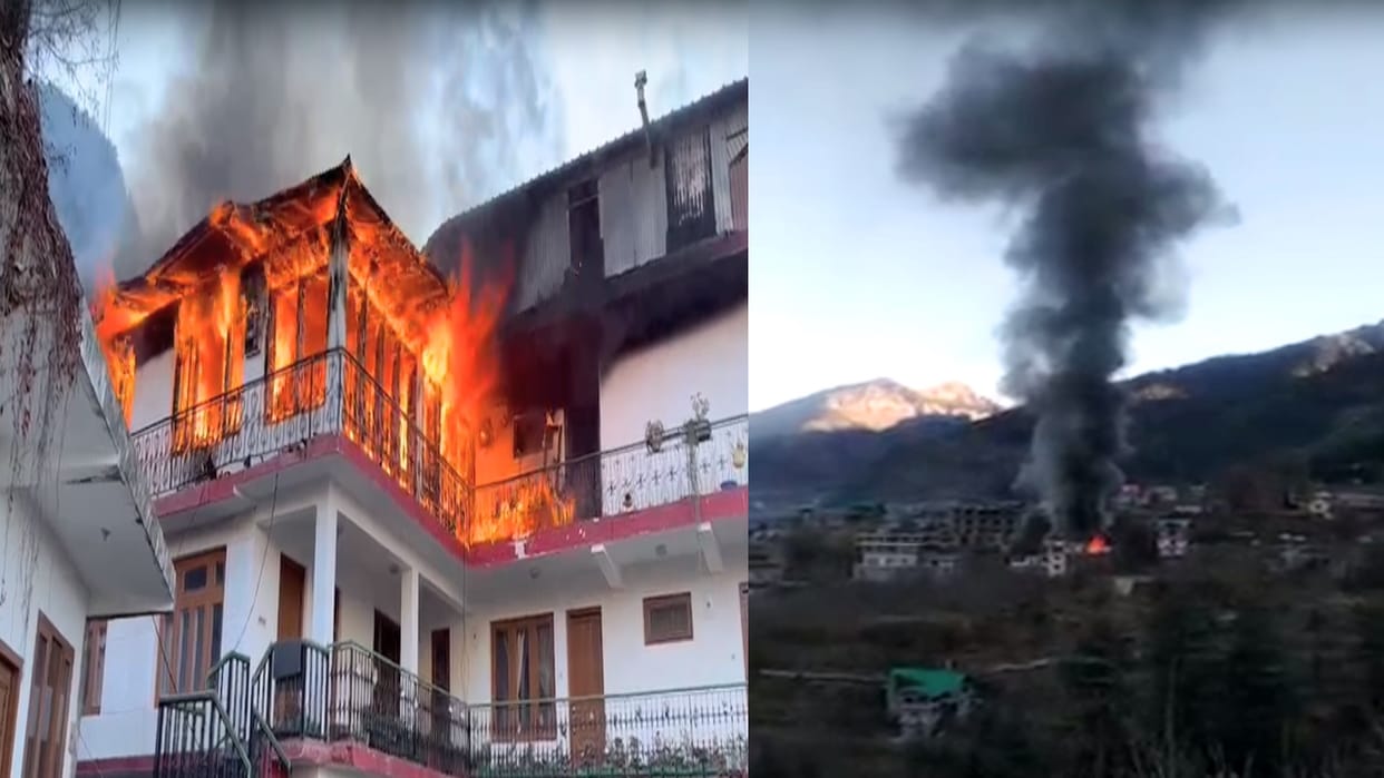 Fire broke out on the upper floor of the house, the goods kept inside were burnt to ashes