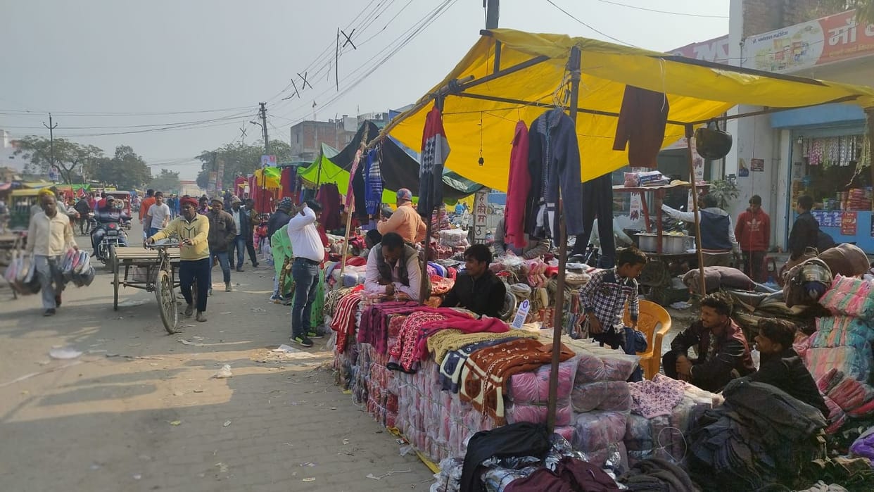 Business under the open sky, problems persist