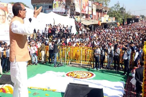 MP News: CM Shivraj said that houses will be built for the poor on the land freed from the land mafia