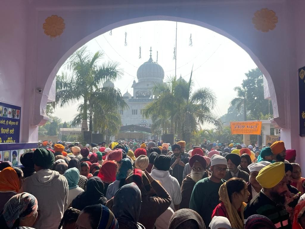 On the second day of Shaheedi Jod Mela, thousands of Sangat bowed down at Gurdwara Bhatta Sahib