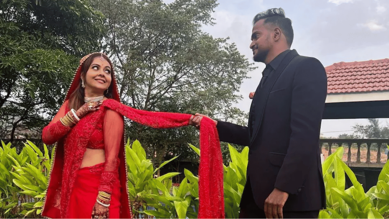 Tv Actress Devoleena Bhattacharjee answer the users who troll her to marry a muslim man