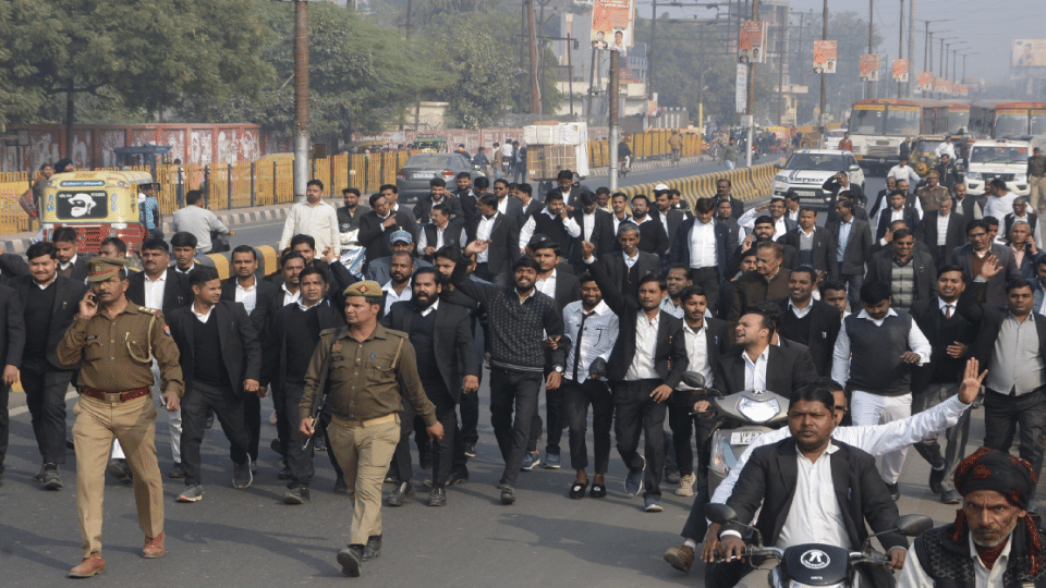 advocate murdered during morning walk in firozabad