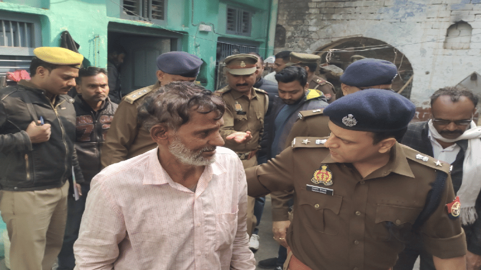 advocate murdered during morning walk in firozabad