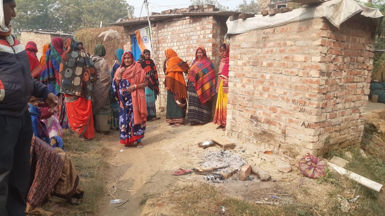 Attack on gram pradhan couple while heating bonfire wife killed and two others injured