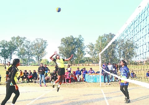 Lucknow team defeated Bareilly in the inaugural match