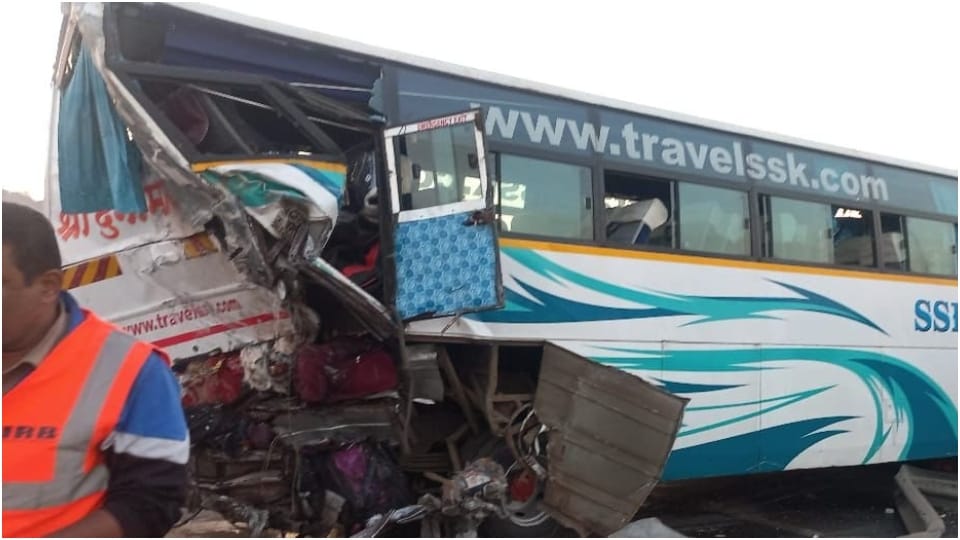 Maharashtra Accident News: Collision between a private bus and a container in Raigad